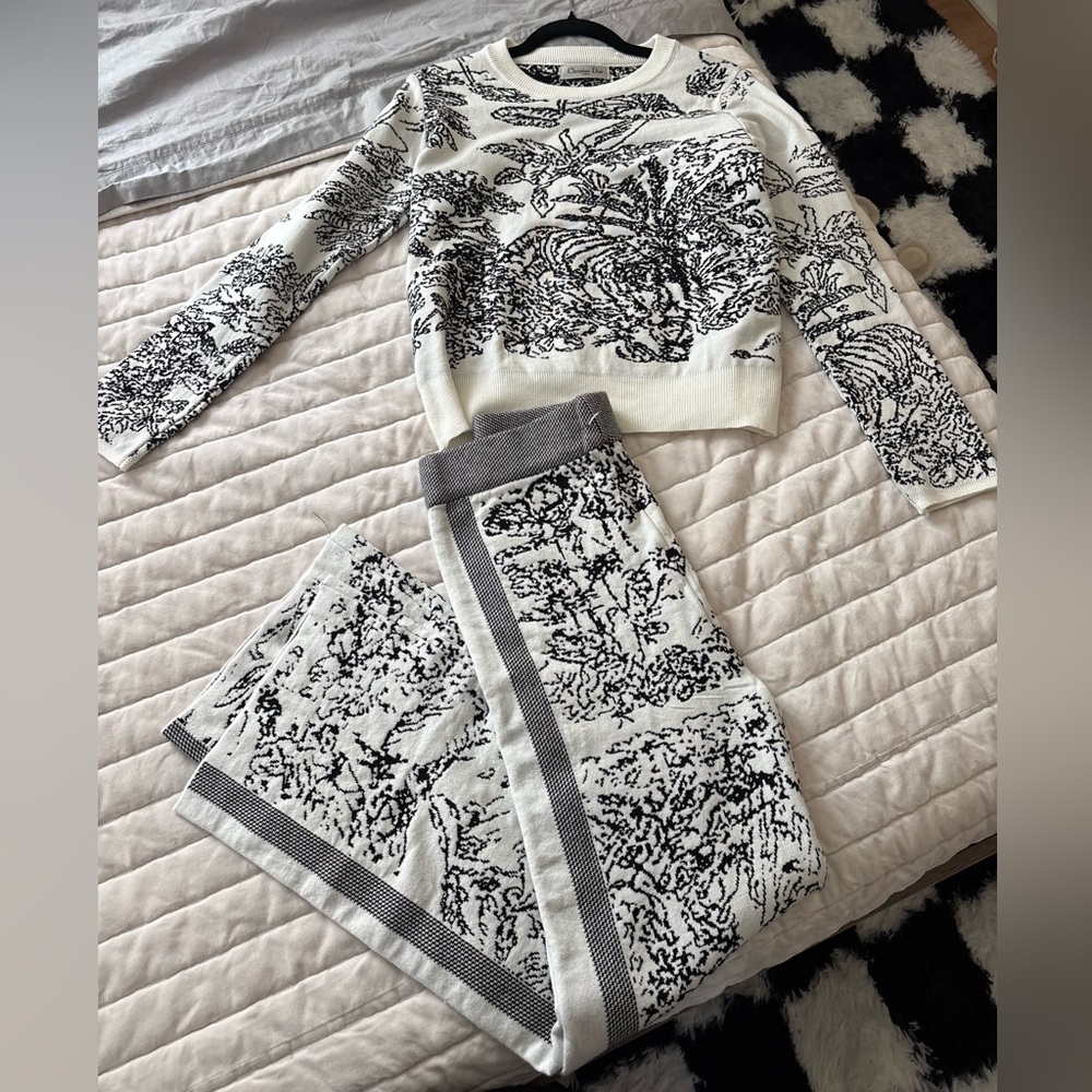 Dior Sweater Set